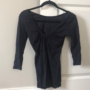 Navy blue 3/4 sleeve shirt